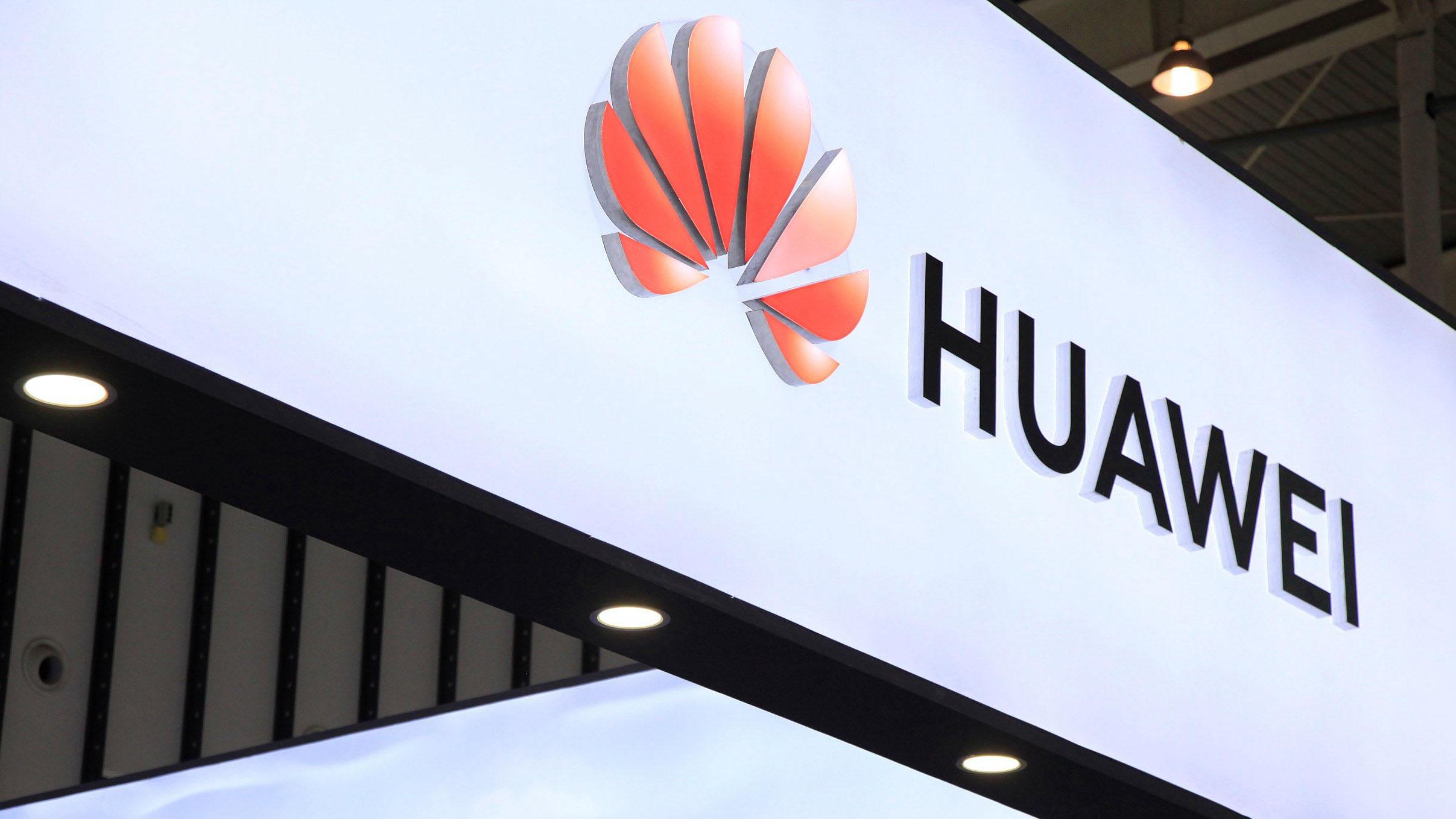 Huawei вакансии. Huawei торговая война. Вывеска Хуавей. Huawei 1987. Хуавей разработка инноваций.