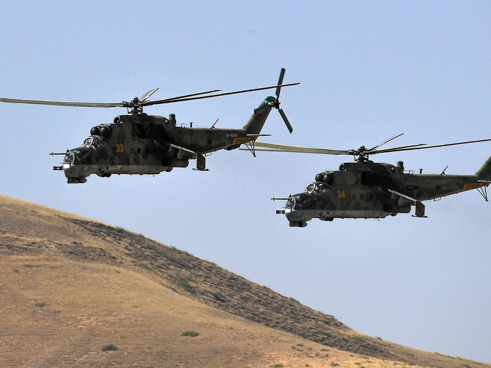 Вертолет перебрасывал отряд. Ми 24 Афган. Ми-24 в Афганистане. Вертолет ми-24 в Афганистане. Ми-24 в Сирии.