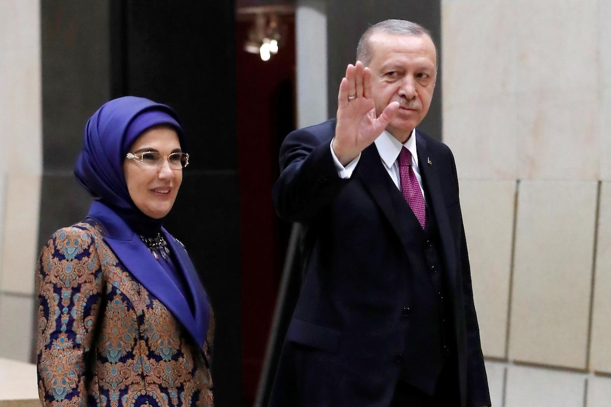 Жена президента турции эмине эрдоган фото