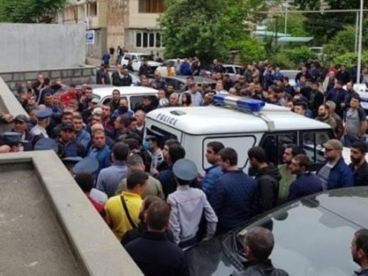 Освобожден и третий задержанный за участие в драке в Каджаране ...