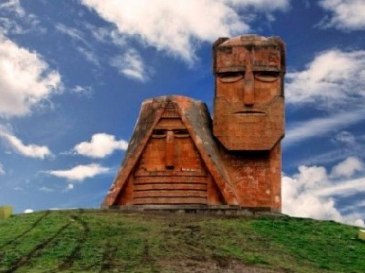 В медучреждениях Арцаха изолированы двое граждан республики, прибывших ...